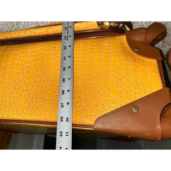 Samantha Brown Set Yellow Croc Spinner‎ Wheeled Luggage & Orange Toiletry Bag - Picture 8 of 16